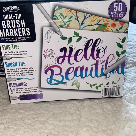Artskills Dual Pro TipBrush Markers Set 50 Different Colors - Picture 6 of 6